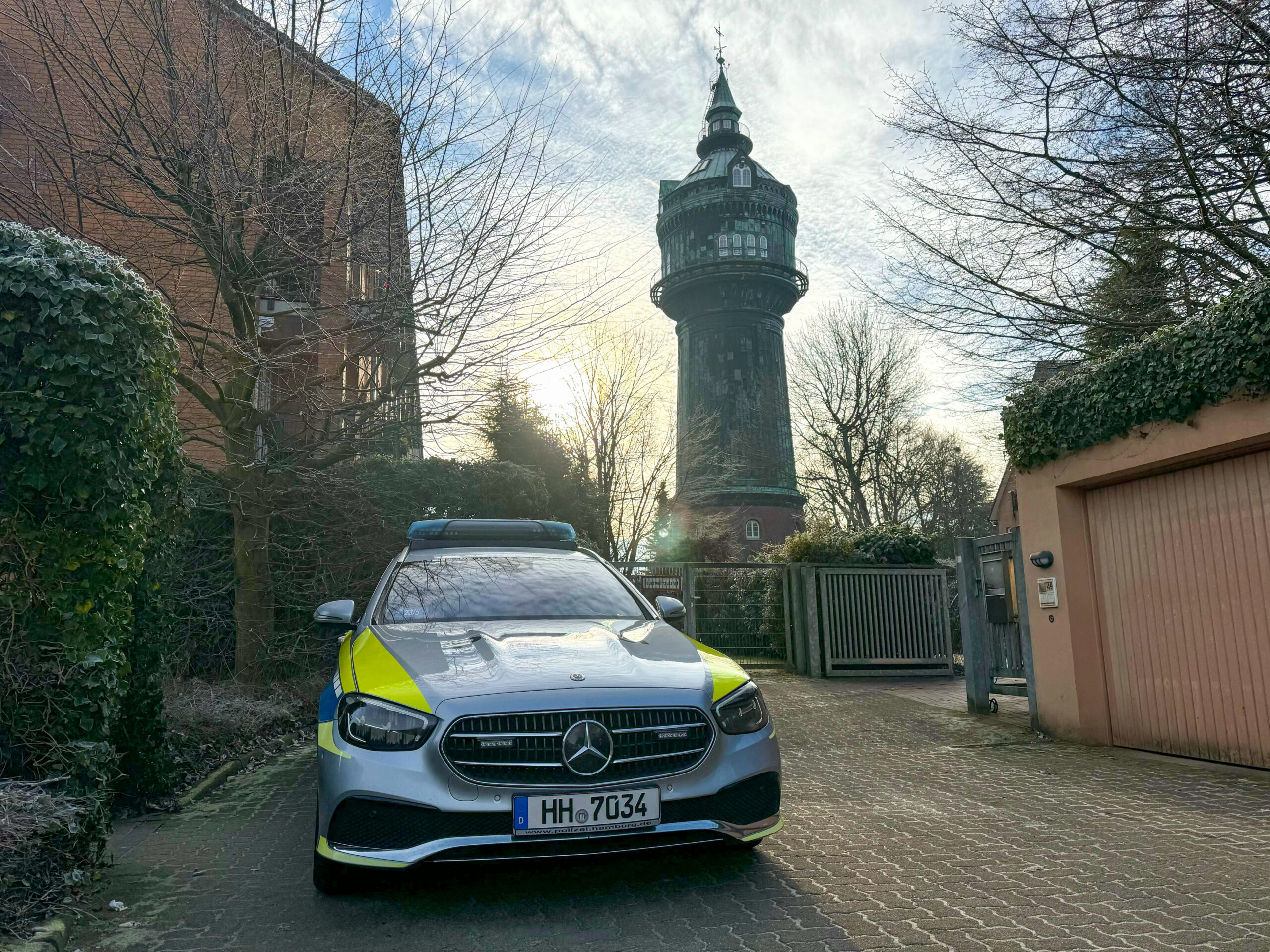 Hamburg Lokstedt Zwei Tote In Wasserturm Aufgefunden Mopo