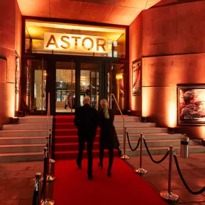 Hamburg: Ab dem 1. Juli haben die Astor-Kinos sowie die Ketten Cinemaxx und Cinestar wieder geöffnet.