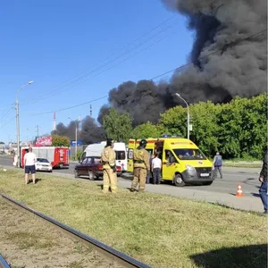 Die riesige Rauchwolke zeigt das Ausmaß der Explosion