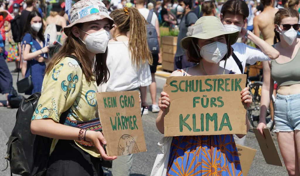 Am Freitag haben wieder zahlreiche Menschen in Hamburg gegen die Klimapolitik demonstriert.