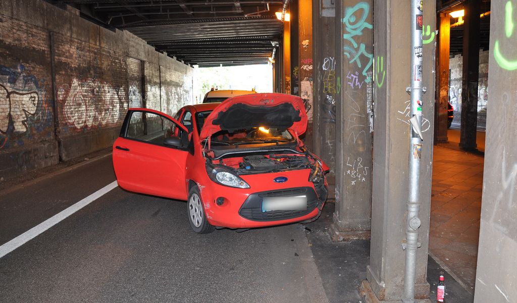 Unfall im Lessingtunnel