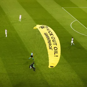 Greenpeace-Flieger