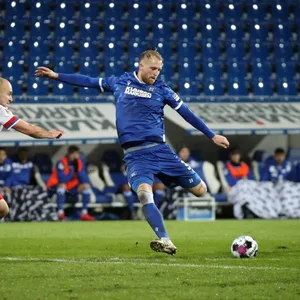 Philipp Hofmann im Dezember 2020 beim Karlsruher Spiel gegen den HSV