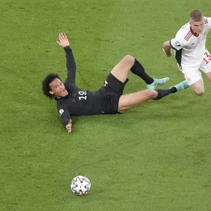 Leroy Sané bleibt gegen Laszlo Kleinheiser nur zweiter Sieger