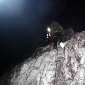 Rettungskräfte suchen Bergsteiger