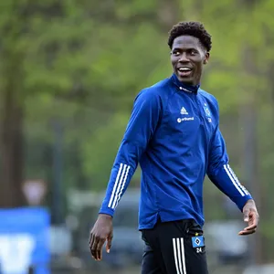 Amadou Onana kam in der vergangenen Saison in 26 Pflichtspielen für den HSV zum Einsatz.
