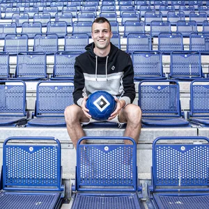 Happy in Hamburg: Für Jonas Meffert schließt sich mit dem Wechsel zum HSV ein Kreis.