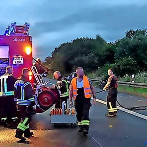 Die Unfallstelle auf der A20 bei Wismar.