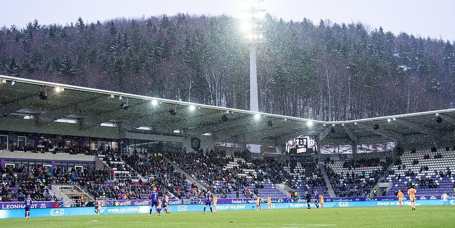 Schnee, Regen, Matschrasen: HSV gegen Aue: Jetzt wird’s schmutzig