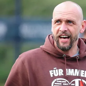 Ex-St. Pauli-Trainer Holger Stanislawski