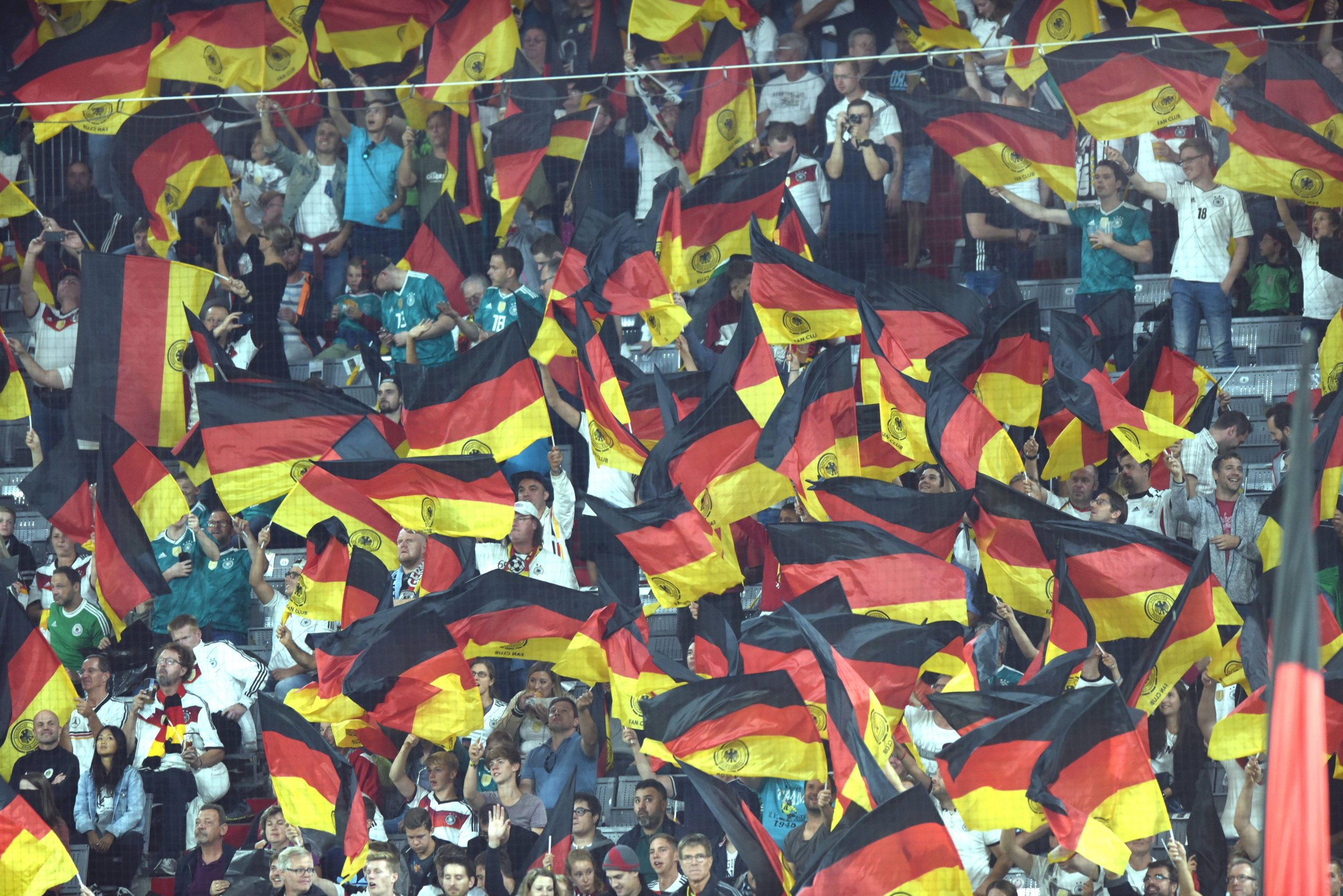 Deutschland Fans Symbolbild
