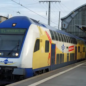 Metronom nach Hamburg am Bremer Bahnhof