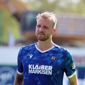 Philipp Hofmann hat in 67 Spielen für Karlsruhe 31 Tore erzielt.
