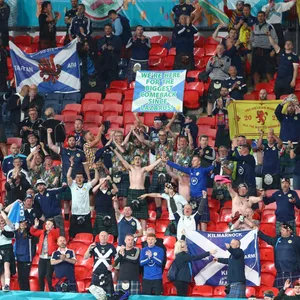 Fans in England für Lauterbach unvertretbar