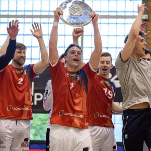 Hamburger Handballer feiern die Meisterschaft