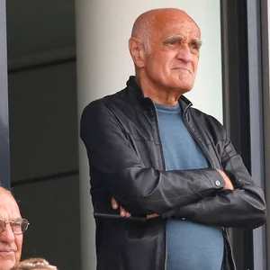 Bis zum 16. August wird Kind eingeschränkt weiterhin bei Hannover 96 arbeiten dürfen.