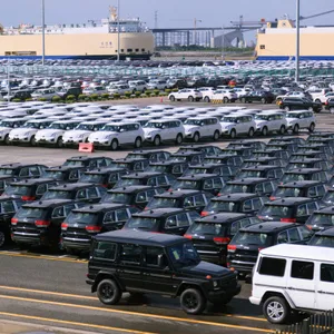Große Autos