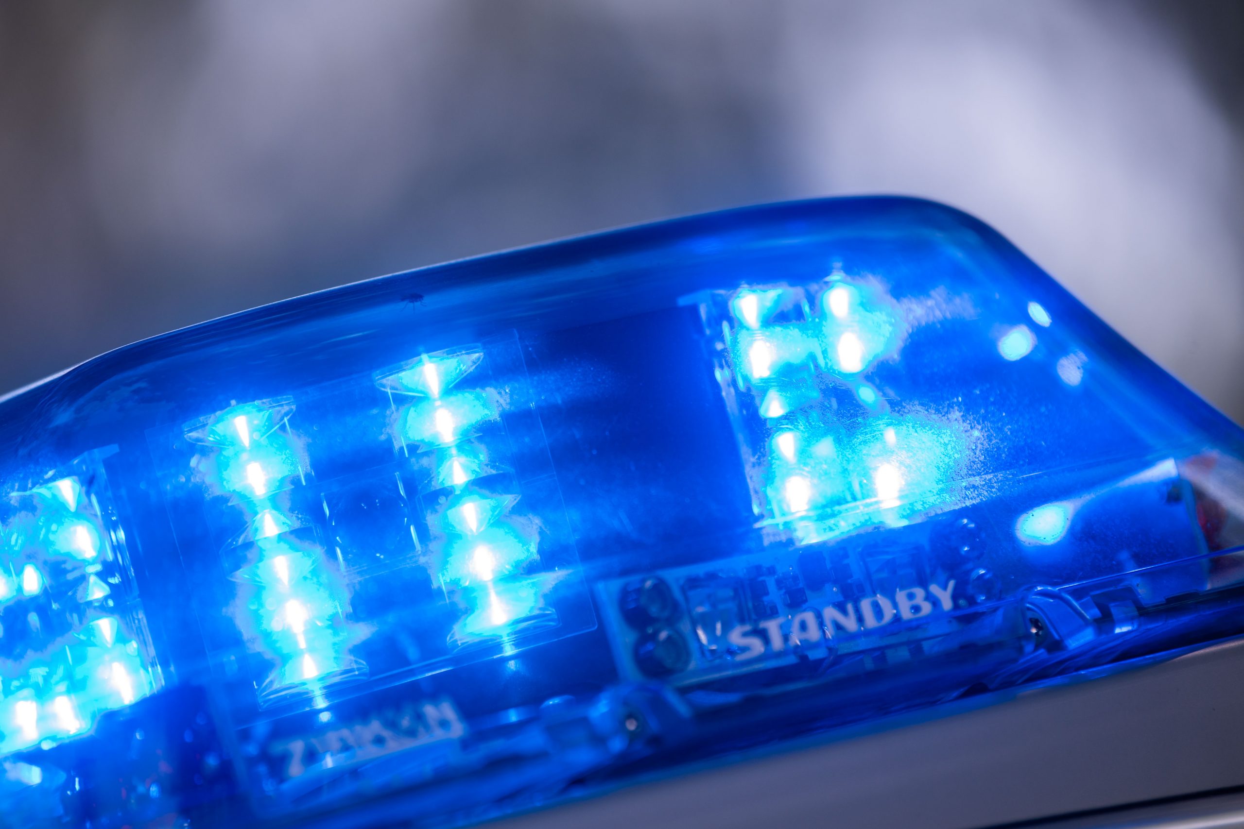 Das Blaulicht eines Polizeiautos (Symbolbild)