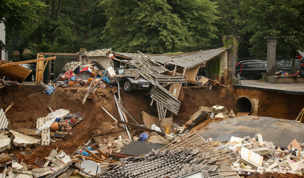 Zerstörte Häuser nach dem verheerenden Hochwasser.