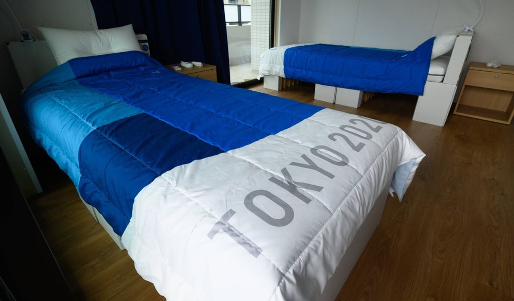 Betten in einem Zimmer vom Olympischen Dorf