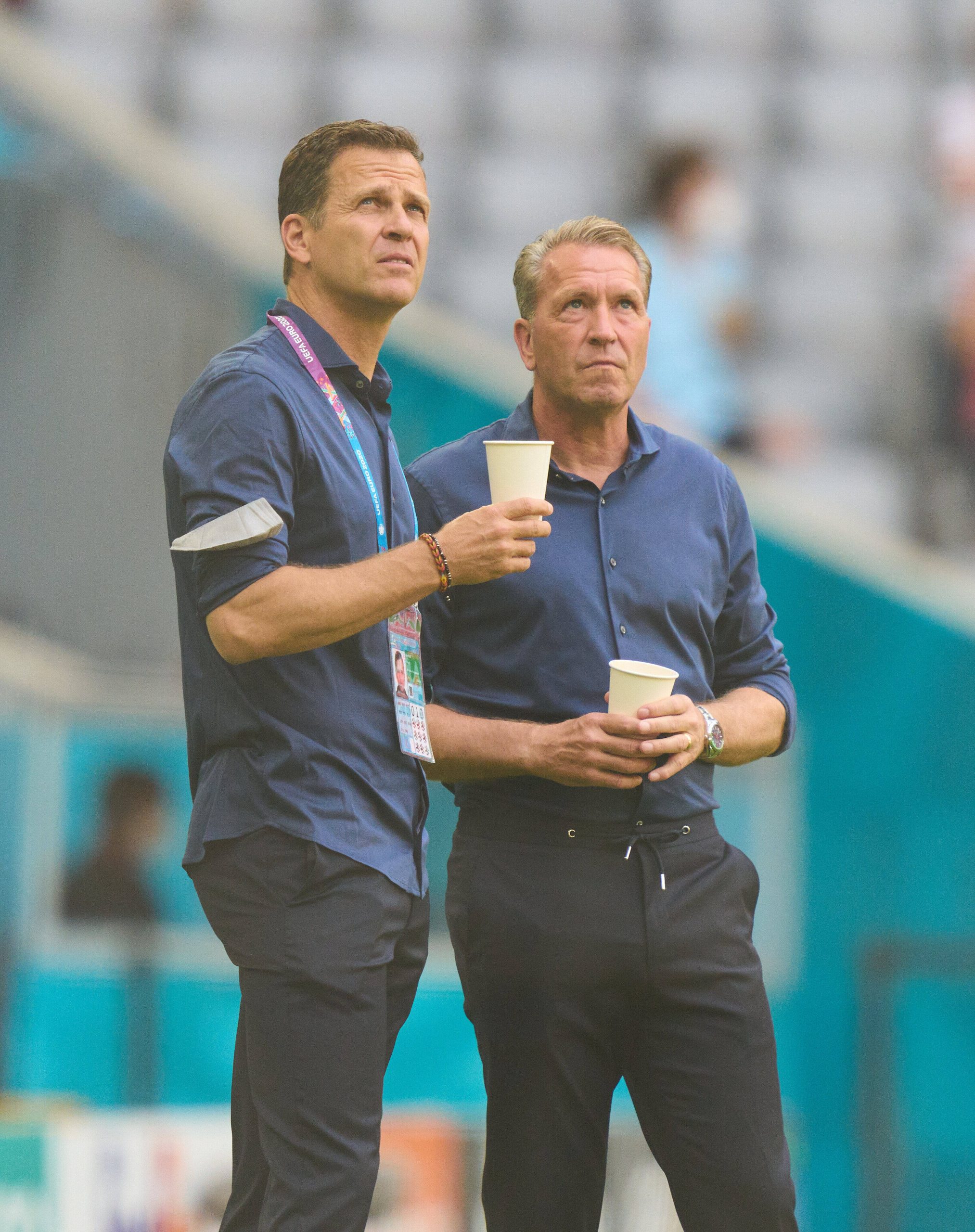 Torwarttrainer Andreas Köpke (r.) neben DFB-Direktor Oliver Bierhoff