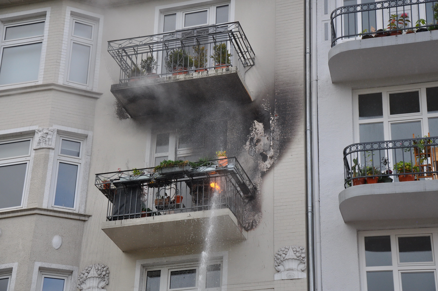 Feuer auf Balkon in Eppendorf