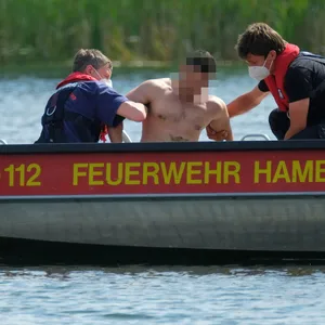 Ein Mann erlitt am Freitagnachmittag einen Schwächeanfall im Allermöher See.