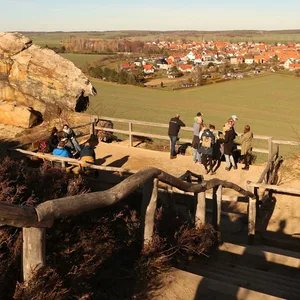 Die Felsen der Teufelsmauer, die sich zwischen Blankenburg und Ballenstedt im Vorharz befinden, sind ein Mini-Ge