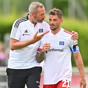 HSV-Trainer Tim Walter und Tim Leibold