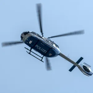 Ein Polizei-Hubschrauber