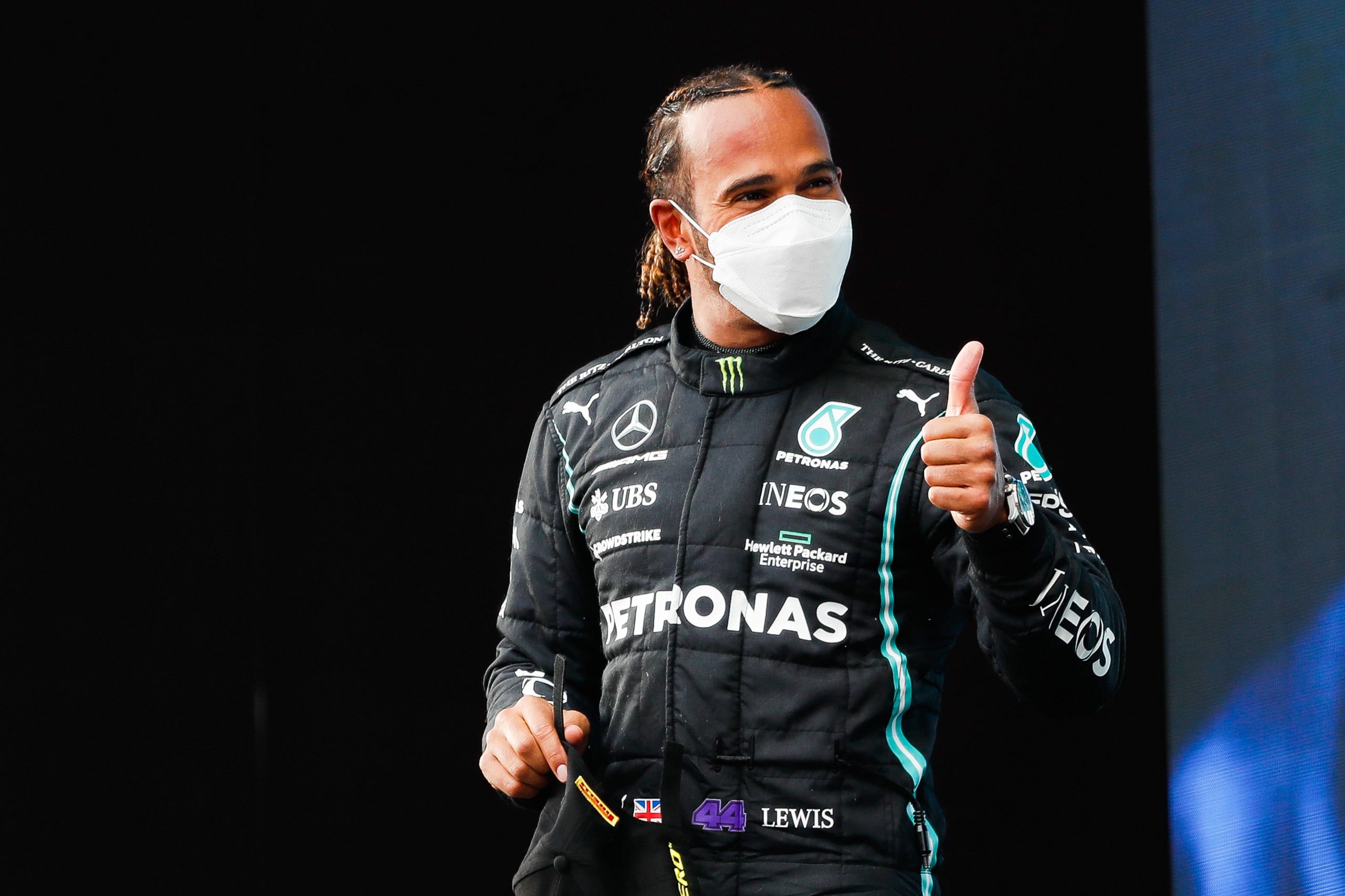 Hamilton verlängert bei Mercedes