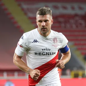 Zuletzt hatte Lukas Podolski für Antalyaspor in der Türkei gespielt.