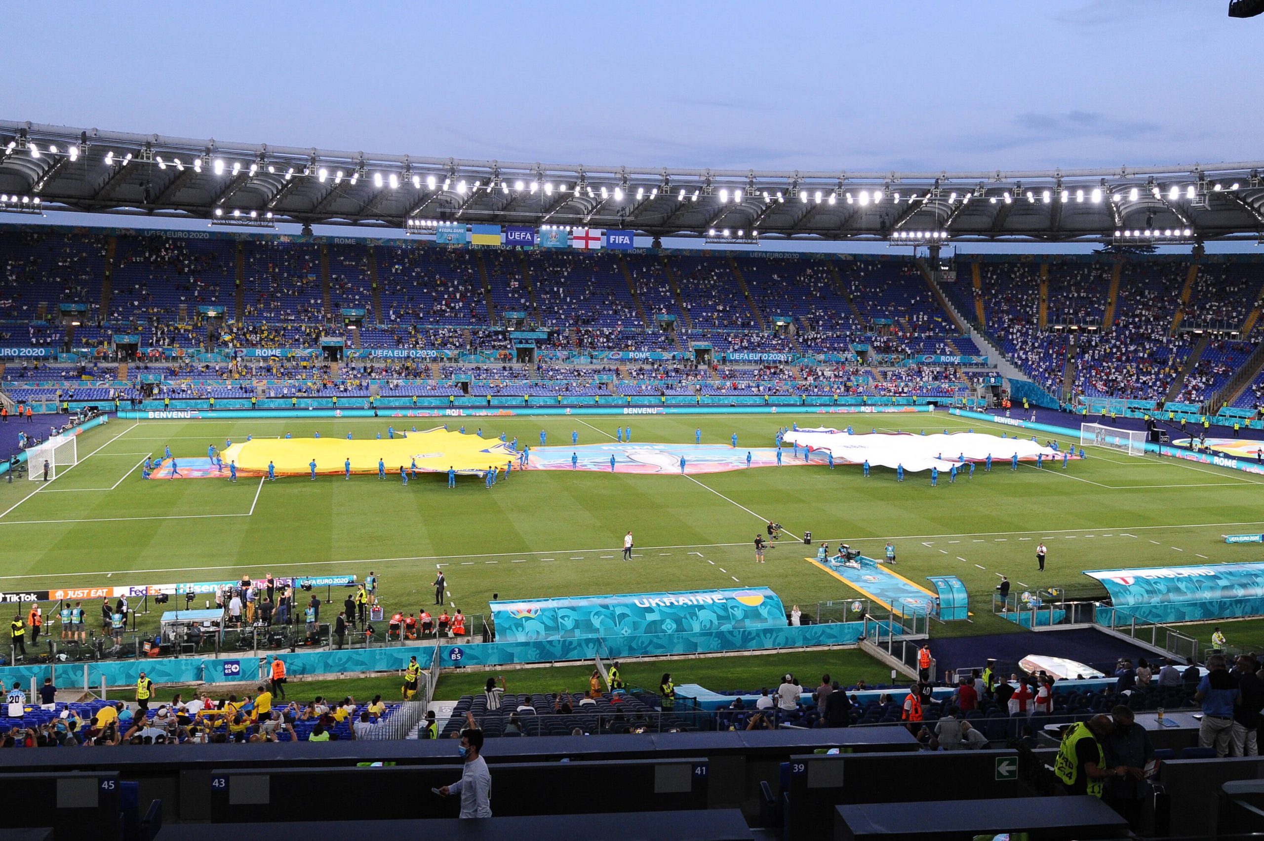 50 englische Fans wollten das Duell gegen die Ukraine im Römer Olympiastadion sehen, doch ihre Tickets wurden gesperrt.