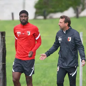 Danso verlässt Augsburg-Trainingslager