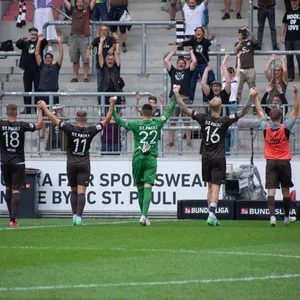 St. Pauli - Holstein Kiel