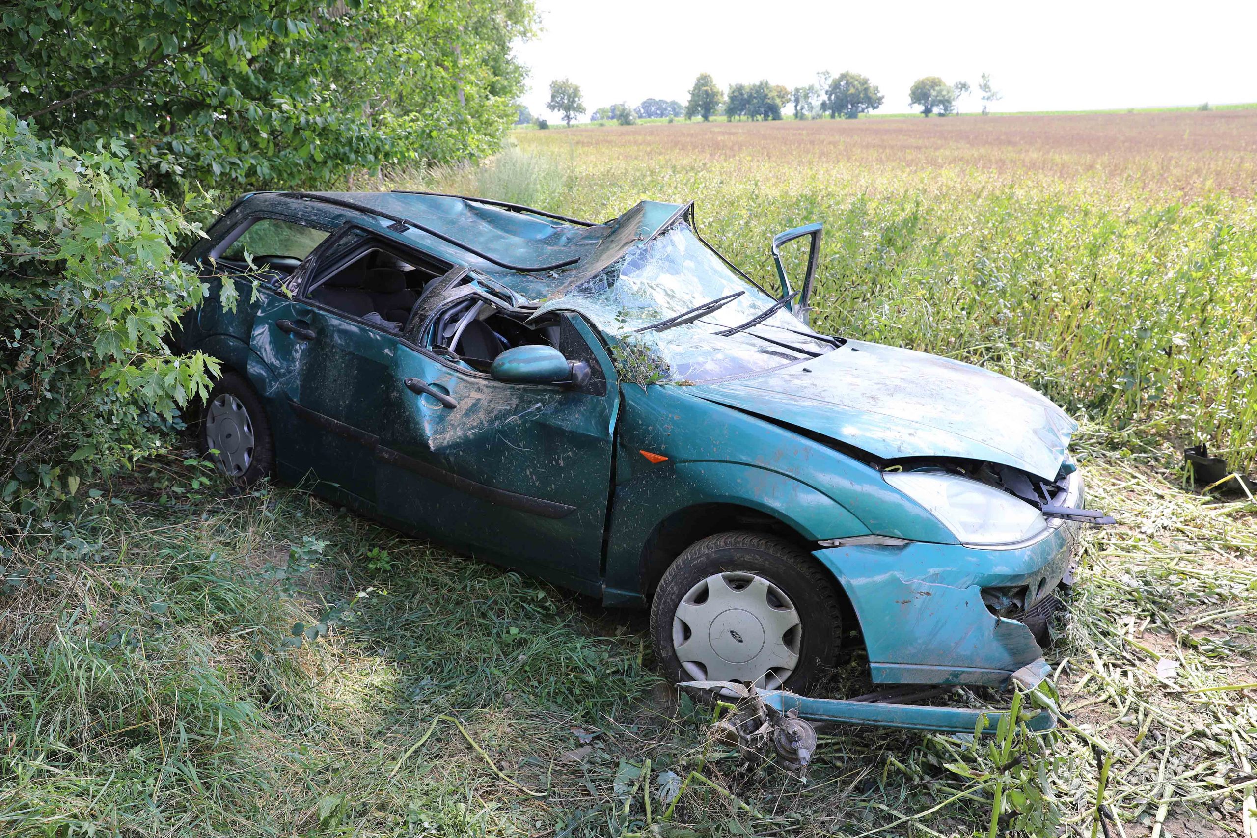 In diesem Ford wurden zwei Erwachsene und drei Kinder zum Teil schwer verletzt.