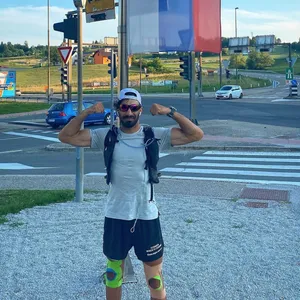 Der Hamburger Savas Coban (28) läuft jeden Tag einen Marathon. Sein Ziel ist Istanbul.