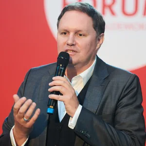Hamburgs Kultursenator Carsten Brosda (SPD) bei einer Podiumsdiskussion im August 2021.