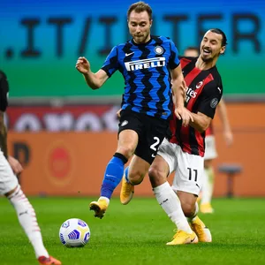 Im Oktober 2020 traf Christian Eriksen im Mailänder Derby auf Zlatan Ibrahimovic.