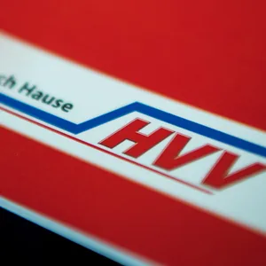 Das Logo vom Hamburger Verkehrsverbund (HVV).