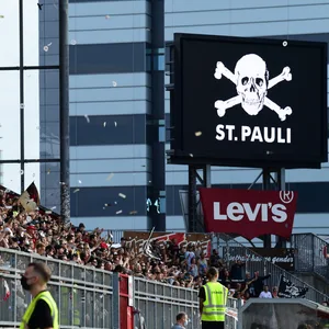 St. Pauli gewann in dieser Saison bisher drei von drei Heimspielen – bald sollen bei Erfolgen am Millerntor wieder mehr Fans mitjubeln.