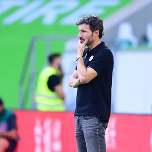 Mark van Bommel hat mit seinem Wechselfehler für Wolfsburgs Pokal-Aus gesorgt.