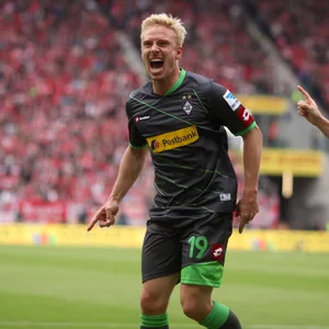 Ex-Bundesligaprofi Mike Hanke (l.) kehrt als A-Jugend-Co-Trainer zu den „Fohlen“ zurück