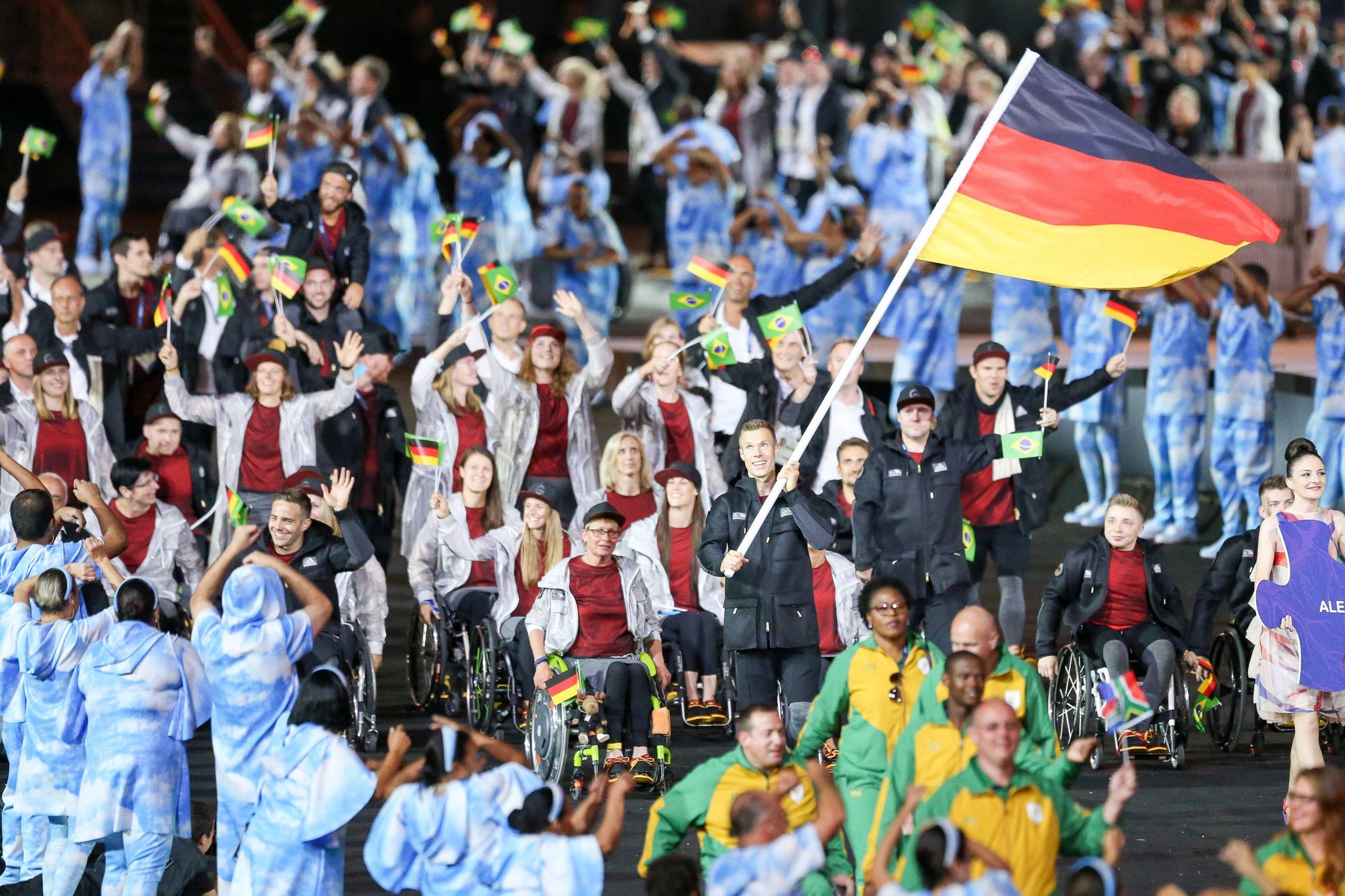 Bei den Paralympics in Tokio werden dieses Jahr erstmals ein Mann und eine Frau die Fahne für Deutschland tragen