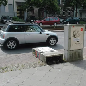 Umgestürzter Stromverteilerkasten in Berlin (Symbolbild).