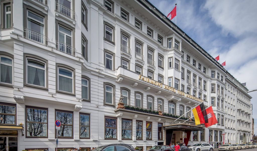 Das Fairmont Hotel Vier Jahreszeiten am Jungfernstieg zählt zu den besten Stadthotels in ganz Europa.