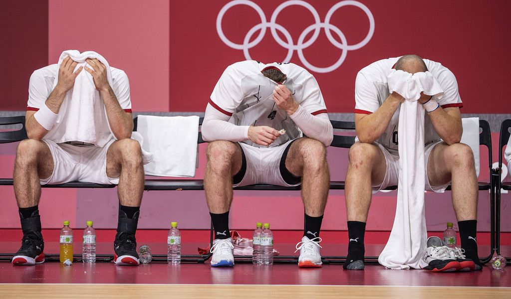 Frust pur bei Deutschlands Handballern: Erneut konnten sie bei einem Großereignis den eigenen Erwartungen nicht gerecht werden.