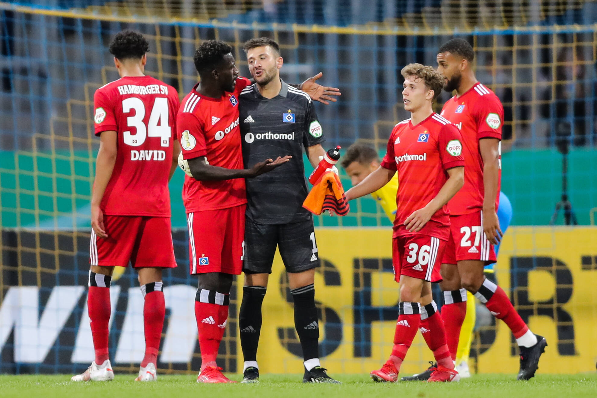 HSV behält Nerven in Braunschweig