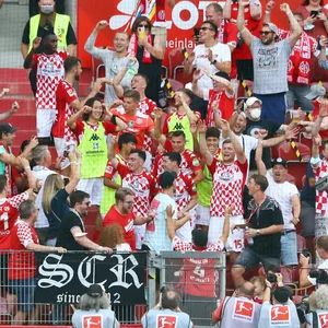 Mainz 05 Spieler und Fans