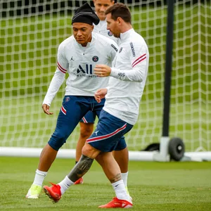 Kylian Mbappe und Lionel Messi